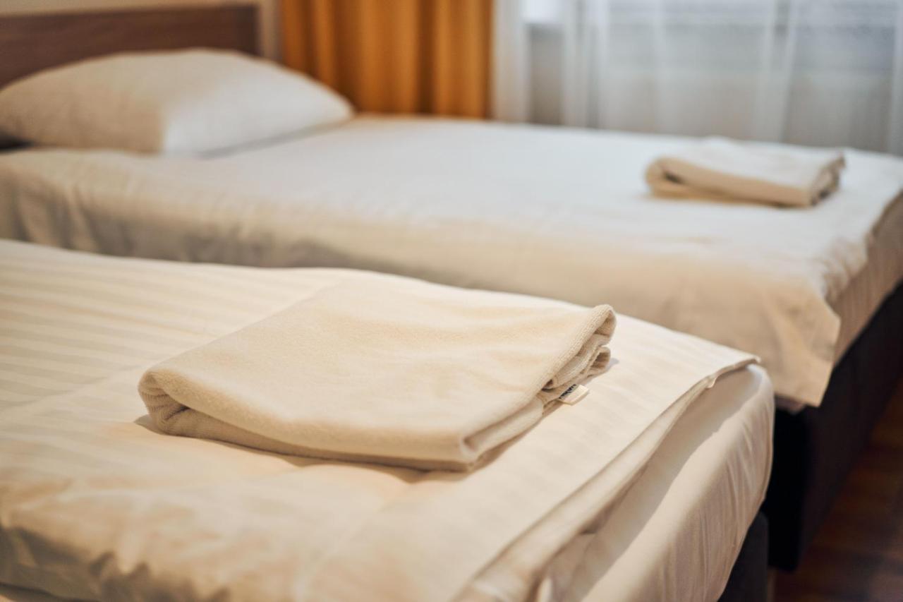 Hotel Lilia Włoszczowa Esterno foto